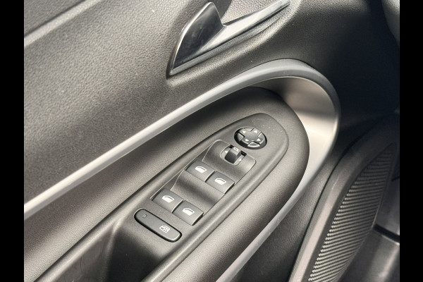 Jeep Avenger 1.2 Altitude | Winterpakket | Camera | Apple/Android CarPlay | Electrische achterklep | Cruise control | Navigatie