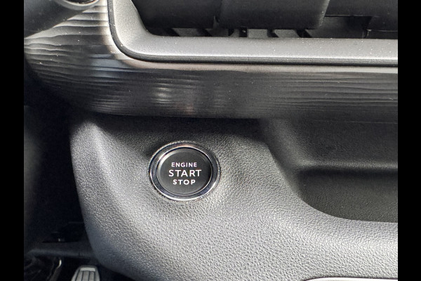 Jeep Avenger 1.2 Altitude | Winterpakket | Camera | Apple/Android CarPlay | Electrische achterklep | Cruise control | Navigatie