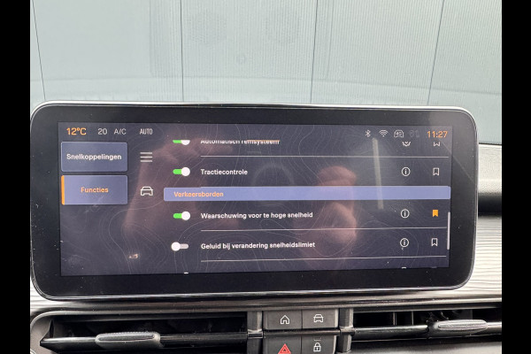 Jeep Avenger 1.2 Altitude | Winterpakket | Camera | Apple/Android CarPlay | Electrische achterklep | Cruise control | Navigatie