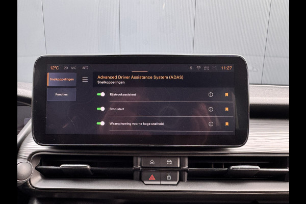Jeep Avenger 1.2 Altitude | Winterpakket | Camera | Apple/Android CarPlay | Electrische achterklep | Cruise control | Navigatie