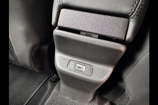 Jeep Avenger 1.2 Altitude | Winterpakket | Camera | Apple/Android CarPlay | Electrische achterklep | Cruise control | Navigatie