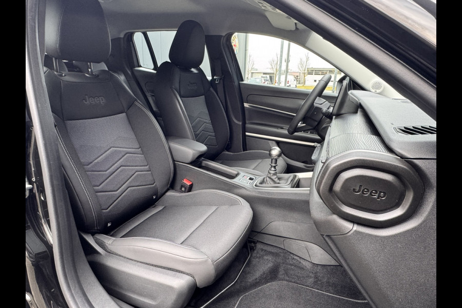 Jeep Avenger 1.2 Altitude | Winterpakket | Camera | Apple/Android CarPlay | Electrische achterklep | Cruise control | Navigatie