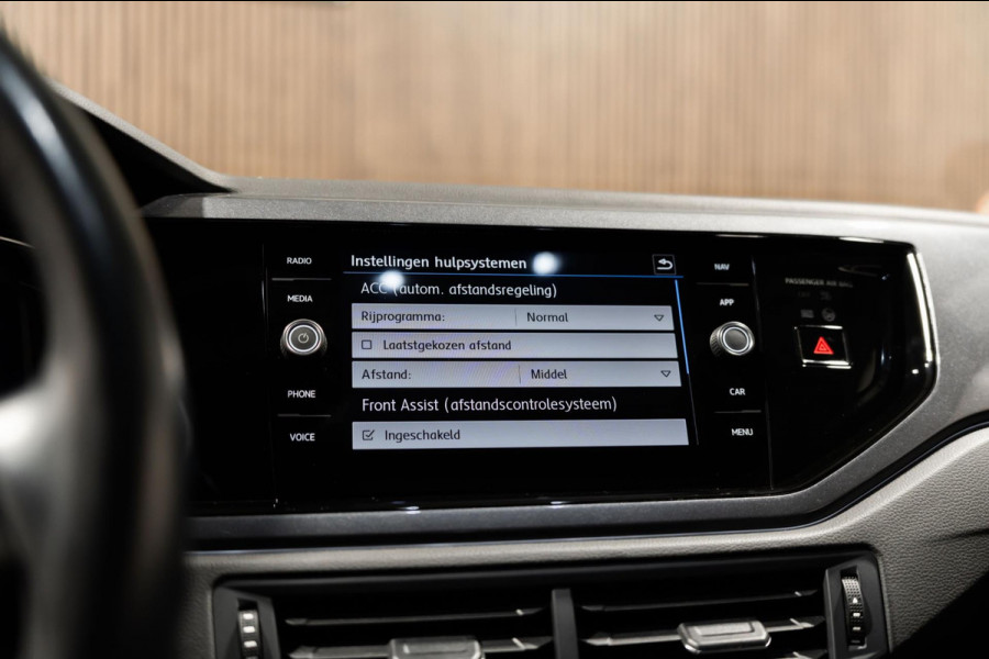 Volkswagen Polo 1.0 TSI R-Line DSG LED NAVI