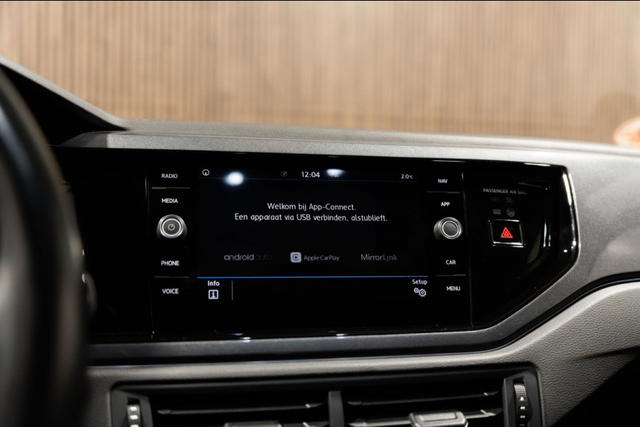 Volkswagen Polo 1.0 TSI R-Line DSG LED NAVI