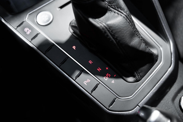 Volkswagen Polo 1.0 TSI R-Line DSG LED NAVI