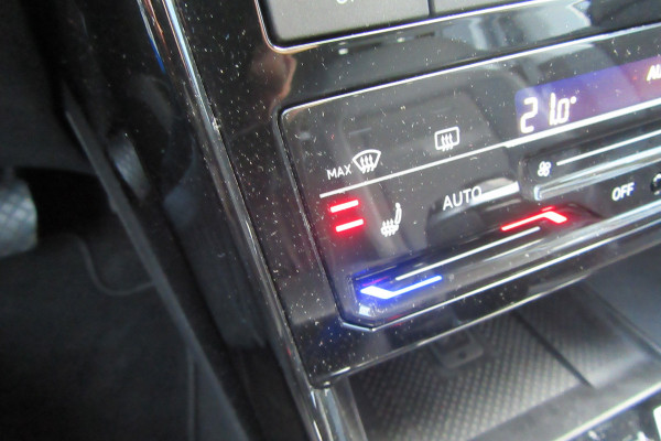 Volkswagen T-Cross 1.0 TSI Style Aut. Ad.CC, Stoelverw., Virtual Cockpit, Camera