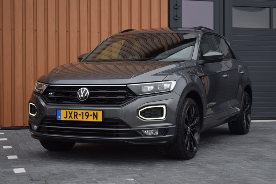 Volkswagen T-Roc 1.5 TSI 150pk DSG R-line | Pano | Camera | Trekhaak | Virtual | Beats