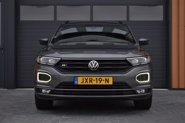 Volkswagen T-Roc 1.5 TSI 150pk DSG R-line | Pano | Camera | Trekhaak | Virtual | Beats