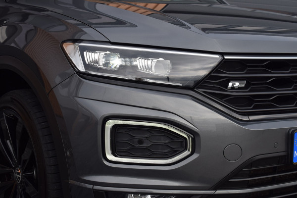 Volkswagen T-Roc 1.5 TSI 150pk DSG R-line | Pano | Camera | Trekhaak | Virtual | Beats