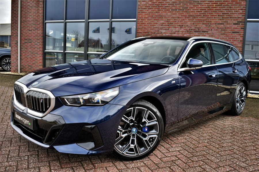 BMW i5 Touring eDrive40 M-Sport Pano Adp-demping B&W Comfzetel+Vent 20inch