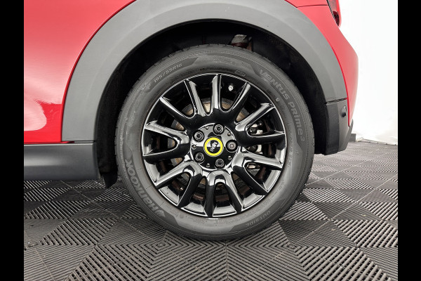 MINI Mini Electric Business Edition 33 kWh [ 3-Fase ] (INCL-BTW) Aut. *LEATHER | FULL-LED | KEYLESS | SPORT-SEATS | NAVI-FULLMAP | ECC | AMBIENT-LIGHT | DAB | DIGI-COCKPIT | PDC | 17"ALU*