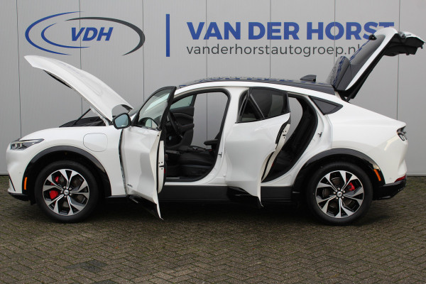 Ford Mustang Mach-E 75kWh/269pk AWD Premium AUTOMAAT volledig ELEKTRISCH ! Fabrieksgarantie t/m 01-03-2027 ! Vierwielaandr., stoel-, stuur- en voorraamverwarming, technologie pakket II, panoramadak, navigatie, telefoonvoorb., winterpakket, parelmoer wit metallic, etc etc