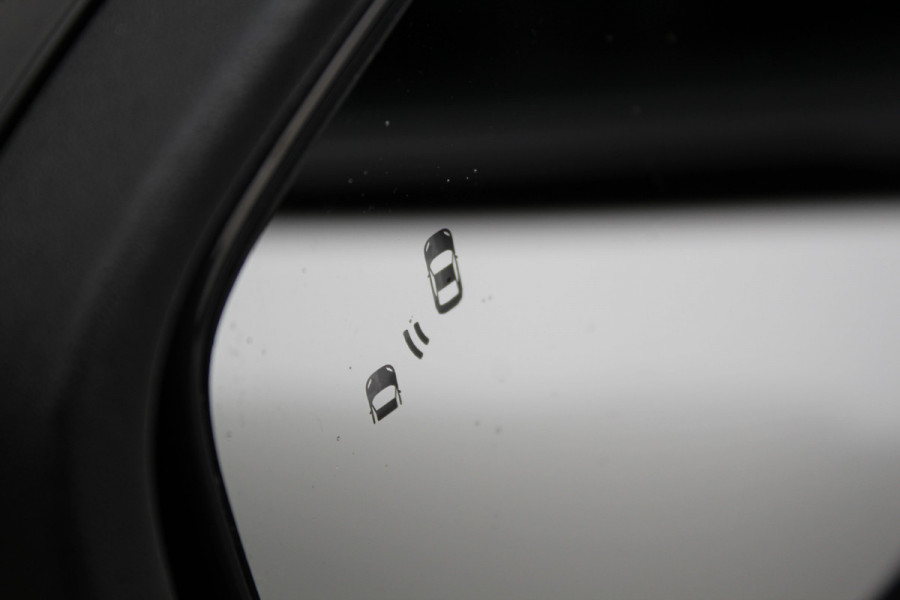 Ford Mustang Mach-E 75kWh/269pk AWD Premium AUTOMAAT volledig ELEKTRISCH ! Fabrieksgarantie t/m 01-03-2027 ! Vierwielaandr., stoel-, stuur- en voorraamverwarming, technologie pakket II, panoramadak, navigatie, telefoonvoorb., winterpakket, parelmoer wit metallic, etc etc