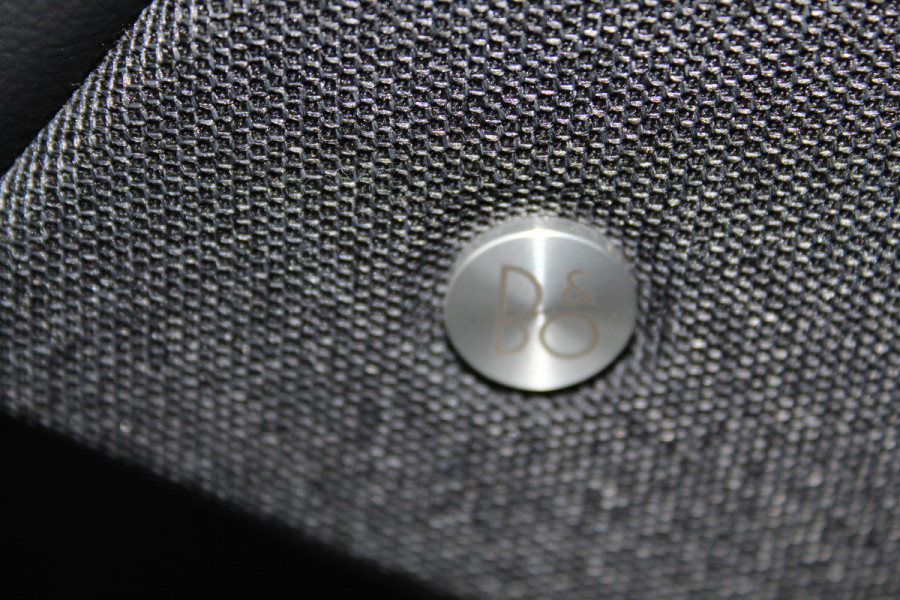 Ford Mustang Mach-E 75kWh/269pk AWD Premium AUTOMAAT volledig ELEKTRISCH ! Fabrieksgarantie t/m 01-03-2027 ! Vierwielaandr., stoel-, stuur- en voorraamverwarming, technologie pakket II, panoramadak, navigatie, telefoonvoorb., winterpakket, parelmoer wit metallic, etc etc