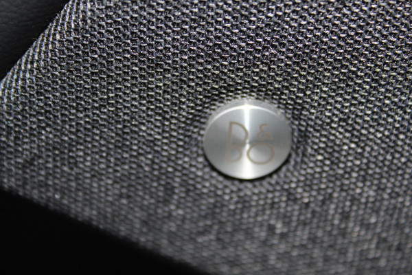 Ford Mustang Mach-E 75kWh/269pk AWD Premium AUTOMAAT volledig ELEKTRISCH ! Fabrieksgarantie t/m 01-03-2027 ! Vierwielaandr., stoel-, stuur- en voorraamverwarming, technologie pakket II, panoramadak, navigatie, telefoonvoorb., winterpakket, parelmoer wit metallic, etc etc