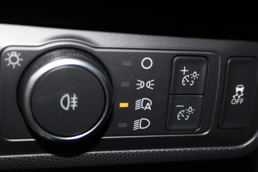 Ford Mustang Mach-E 75kWh/269pk AWD Premium AUTOMAAT volledig ELEKTRISCH ! Fabrieksgarantie t/m 01-03-2027 ! Vierwielaandr., stoel-, stuur- en voorraamverwarming, technologie pakket II, panoramadak, navigatie, telefoonvoorb., winterpakket, parelmoer wit metallic, etc etc