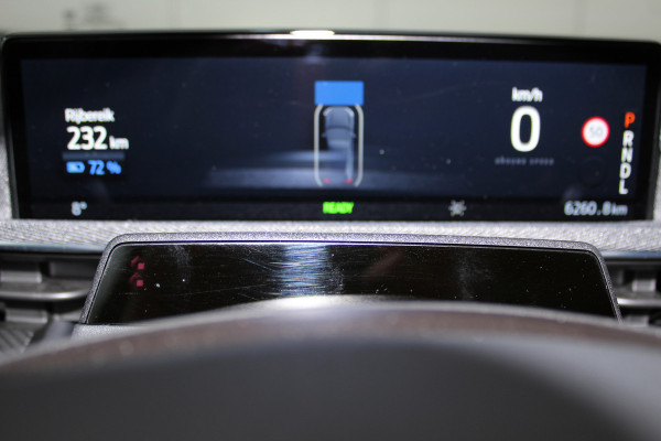 Ford Mustang Mach-E 75kWh/269pk AWD Premium AUTOMAAT volledig ELEKTRISCH ! Fabrieksgarantie t/m 01-03-2027 ! Vierwielaandr., stoel-, stuur- en voorraamverwarming, technologie pakket II, panoramadak, navigatie, telefoonvoorb., winterpakket, parelmoer wit metallic, etc etc