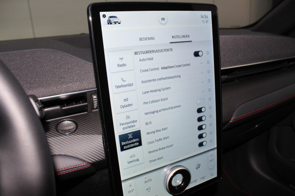 Ford Mustang Mach-E 75kWh/269pk AWD Premium AUTOMAAT volledig ELEKTRISCH ! Fabrieksgarantie t/m 01-03-2027 ! Vierwielaandr., stoel-, stuur- en voorraamverwarming, technologie pakket II, panoramadak, navigatie, telefoonvoorb., winterpakket, parelmoer wit metallic, etc etc