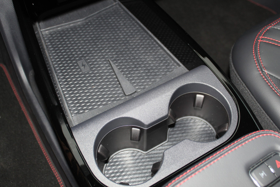 Ford Mustang Mach-E 75kWh/269pk AWD Premium AUTOMAAT volledig ELEKTRISCH ! Fabrieksgarantie t/m 01-03-2027 ! Vierwielaandr., stoel-, stuur- en voorraamverwarming, technologie pakket II, panoramadak, navigatie, telefoonvoorb., winterpakket, parelmoer wit metallic, etc etc