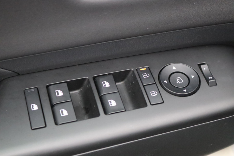 Hyundai Kona 1.6 T-GDI 199PK Automaat Premium Sky Leder/Winter-pack/Open-dak/Keyfree