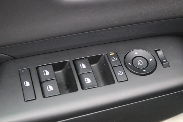 Hyundai Kona 1.6 T-GDI 199PK Automaat Premium Sky Leder/Winter-pack/Open-dak/Keyfree