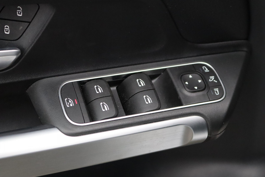 Mercedes-Benz Glb 200 Automaat Business Line 7pers. Trekhaak/Navigatie/Camera/Parkeerhulp/Stoelverwarming