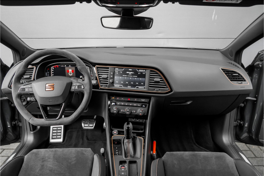 Seat Leon ST 2.0 TSI CUPRA 300 Kuipstoelen Virtual Cockpit Camera 19"