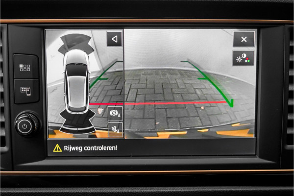 Seat Leon ST 2.0 TSI CUPRA 300 Kuipstoelen Virtual Cockpit Camera 19"