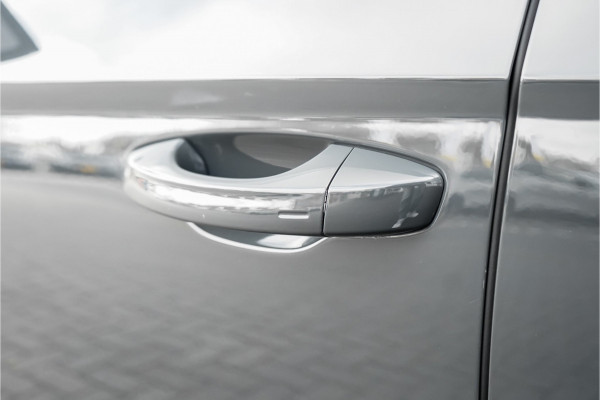 Seat Leon ST 2.0 TSI CUPRA 300 Kuipstoelen Virtual Cockpit Camera 19"