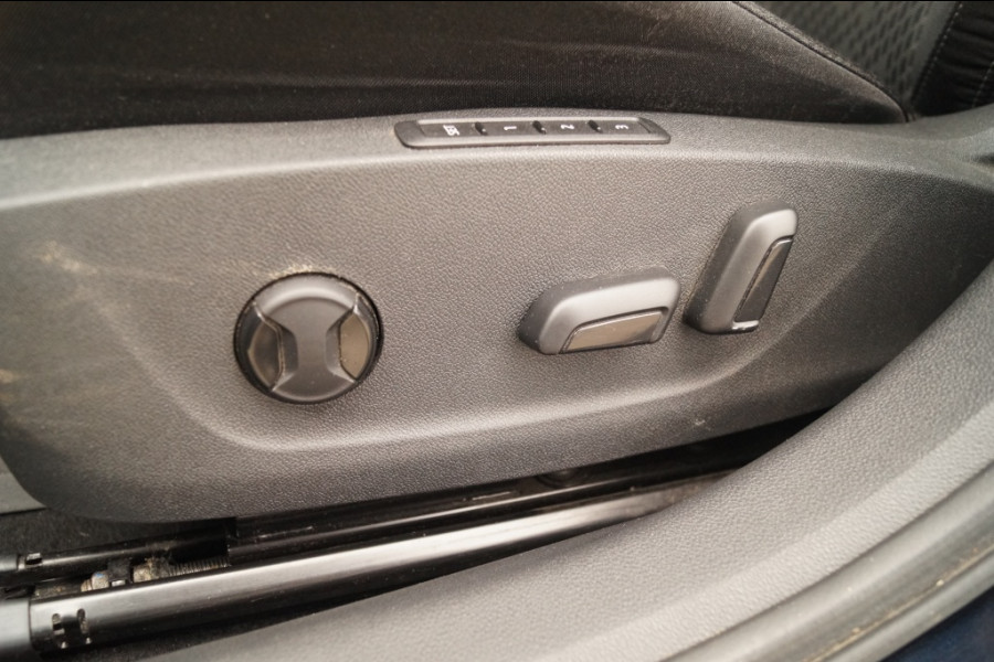 Škoda Octavia Combi 1.0 e-TSI 110pk DSG Business Edition Plus -NAVI-TREKHAAK-