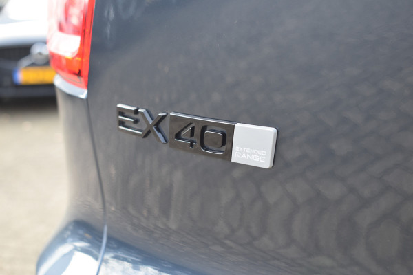 Volvo EX40 Extended Range 252PK Plus Black Ed. 82 kWh | Panodak | ACC | H&K | 20"LMV | Climate | Nubuck