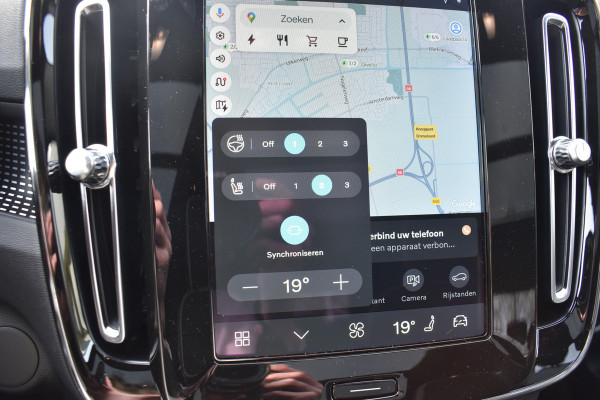 Volvo EX40 Extended Range 252PK Plus Black Ed. 82 kWh | Panodak | ACC | H&K | 20"LMV | Climate | Nubuck