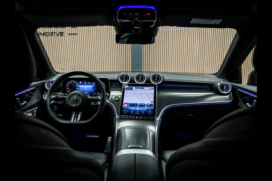 Mercedes-Benz GLC 300e 4MATIC AMG Line | Stoelverwarming | Burmester | Trekhaak | Comfort Stoelen |
