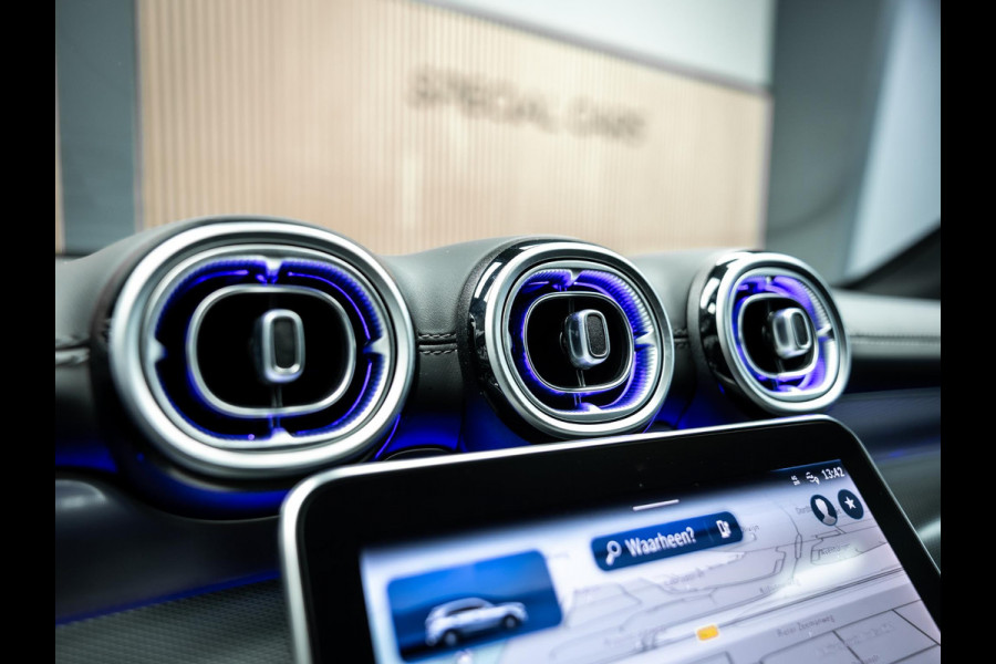 Mercedes-Benz GLC 300e 4MATIC AMG Line | Stoelverwarming | Burmester | Trekhaak | Comfort Stoelen |