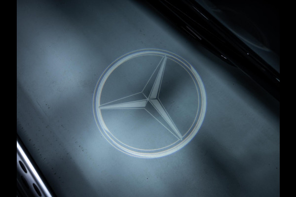 Mercedes-Benz GLC 300e 4MATIC AMG Line | Stoelverwarming | Burmester | Trekhaak | Comfort Stoelen |