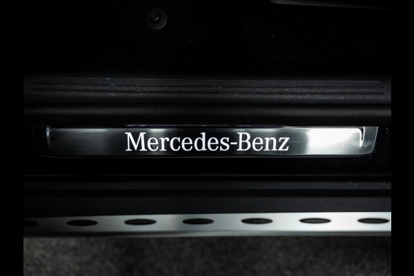 Mercedes-Benz GLC 300e 4MATIC AMG Line | Stoelverwarming | Burmester | Trekhaak | Comfort Stoelen |