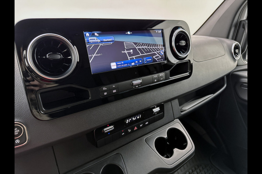 Mercedes-Benz Sprinter 319 1.9 CDI L2H1 Pro Stoelverwarming 3500kg trekhaak Distronic Navigatie BPM vrij