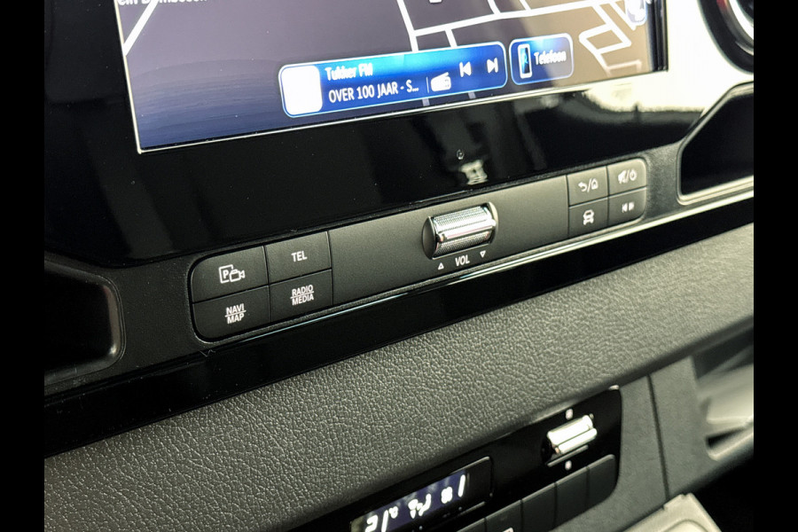 Mercedes-Benz Sprinter 319 1.9 CDI L2H1 Pro Stoelverwarming 3500kg trekhaak Distronic Navigatie BPM vrij