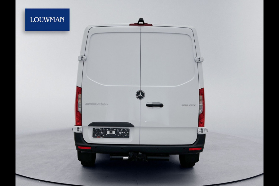Mercedes-Benz Sprinter 319 1.9 CDI L2H1 Pro Stoelverwarming 3500kg trekhaak Distronic Navigatie BPM vrij