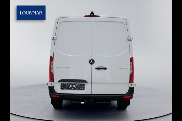 Mercedes-Benz Sprinter 319 1.9 CDI L2H1 Pro Stoelverwarming 3500kg trekhaak Distronic Navigatie BPM vrij