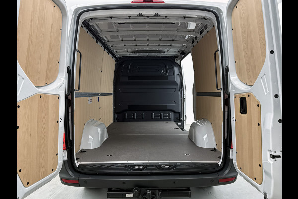 Mercedes-Benz Sprinter 319 1.9 CDI L2H1 Pro Stoelverwarming 3500kg trekhaak Distronic Navigatie BPM vrij