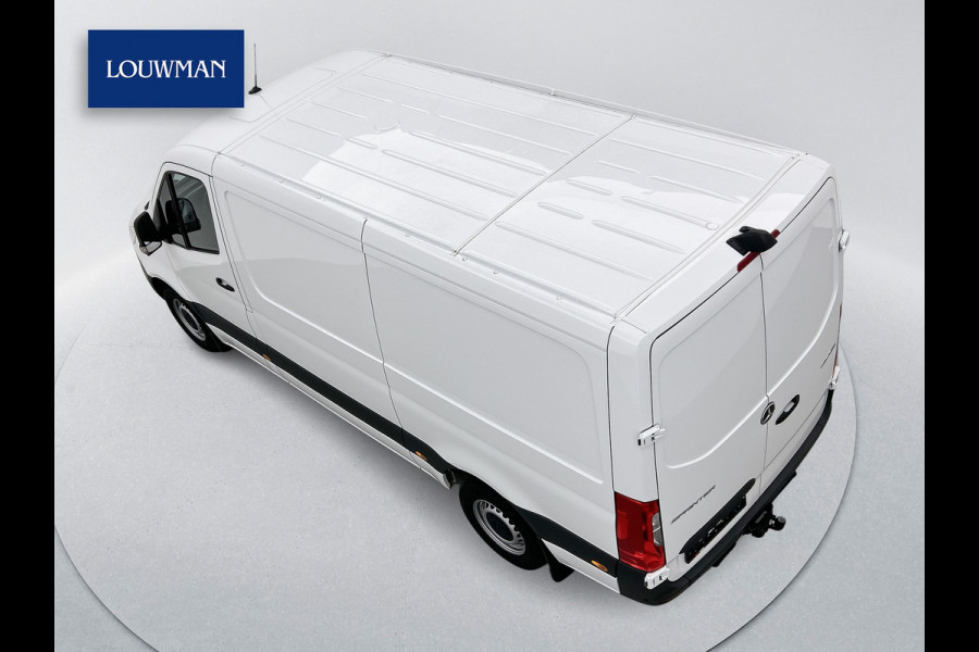 Mercedes-Benz Sprinter 319 1.9 CDI L2H1 Pro Stoelverwarming 3500kg trekhaak Distronic Navigatie BPM vrij