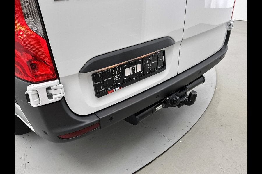 Mercedes-Benz Sprinter 319 1.9 CDI L2H1 Pro Stoelverwarming 3500kg trekhaak Distronic Navigatie BPM vrij