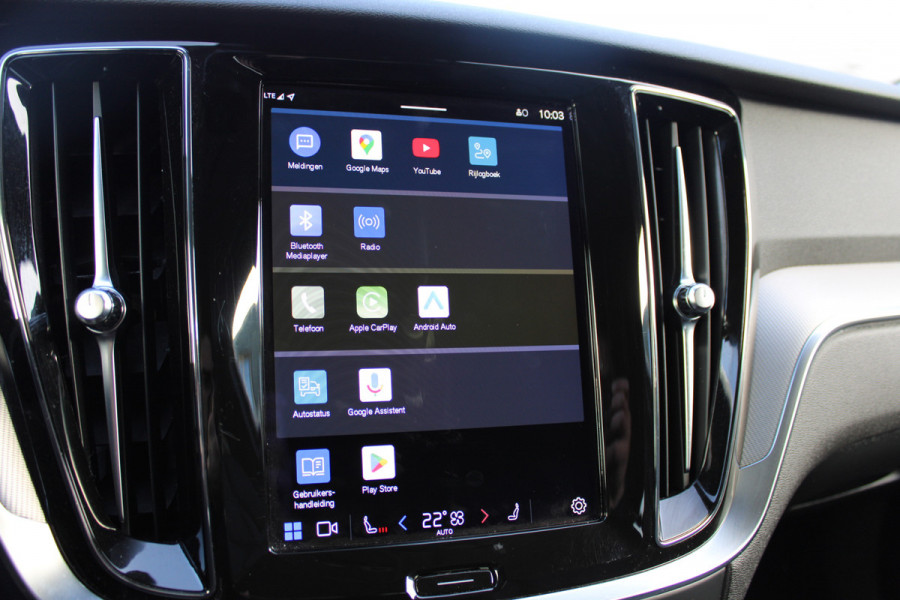 Volvo V60 2.0 T6 Plug-in hybrid AWD Plus Dark | Trekhaak | Adaptieve cruise | Memory | Camera