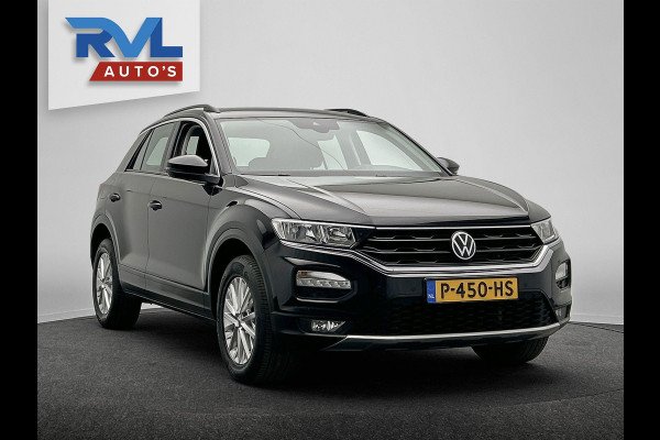 Volkswagen T-Roc 1.5 TSI Style Business Automaat Carplay Trekhaak Adaptive-cruise Navigatie