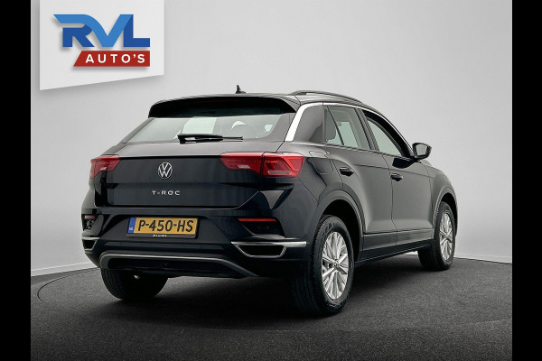 Volkswagen T-Roc 1.5 TSI Style Business Automaat Carplay Trekhaak Adaptive-cruise Navigatie