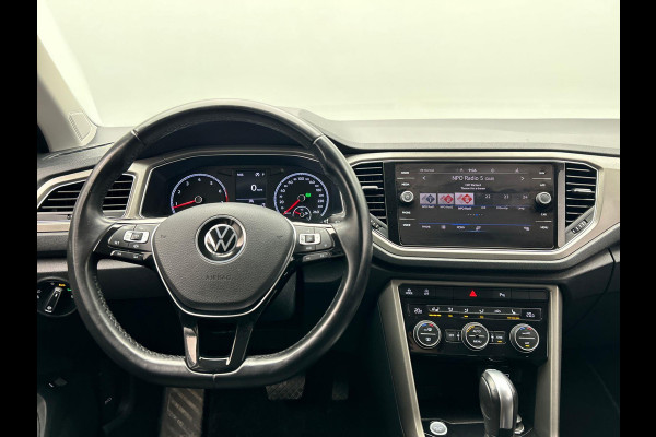 Volkswagen T-Roc 1.5 TSI Style Business Automaat Carplay Trekhaak Adaptive-cruise Navigatie