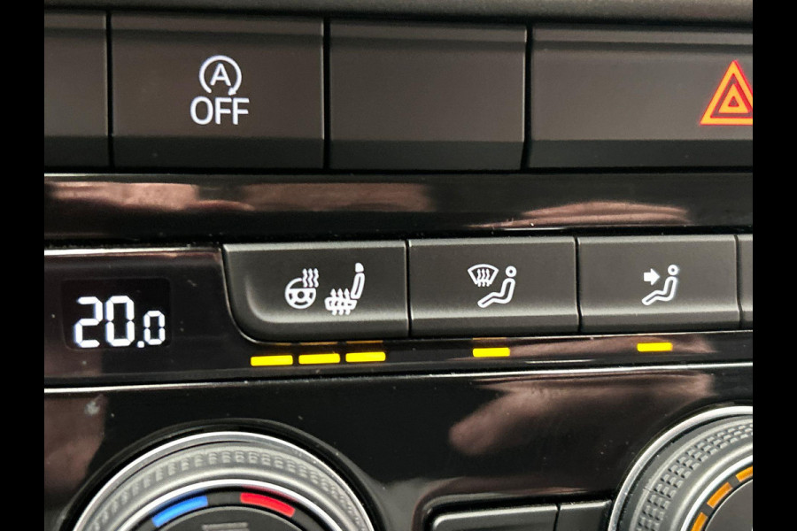 Volkswagen T-Roc 1.5 TSI Style Business Automaat Carplay Trekhaak Adaptive-cruise Navigatie