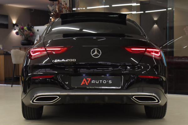 Mercedes-Benz CLA-Klasse 200 AMG NAP/DEAELERONDERHOUD/PANO/MEMORY/KEYLESS/CAMERA/VOL!