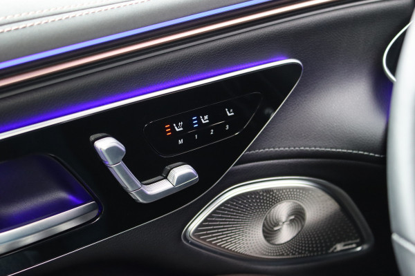 Mercedes-Benz EQS SUV 500 4MATIC Luxury Line 108 kWh | Luchtvering | Hyperscreen | Achterasbesturing | Distronic+ | Stoelventilatie | HUD | Elek. Achterbank | Burmester | Warmtepomp | Digital Light |